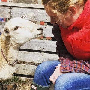 Meet your Posher, Sharon